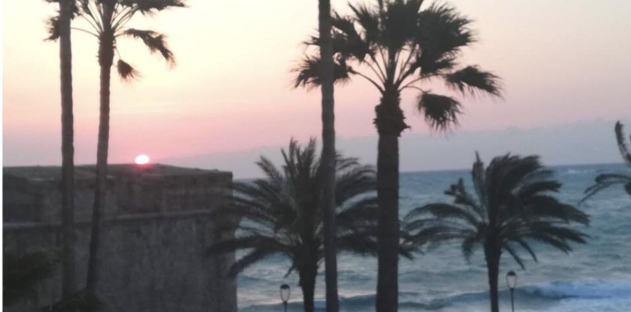 Vue Mer Et Remparts. Entre Vieille Ville Et Plages อองทีบส์ ภายนอก รูปภาพ
